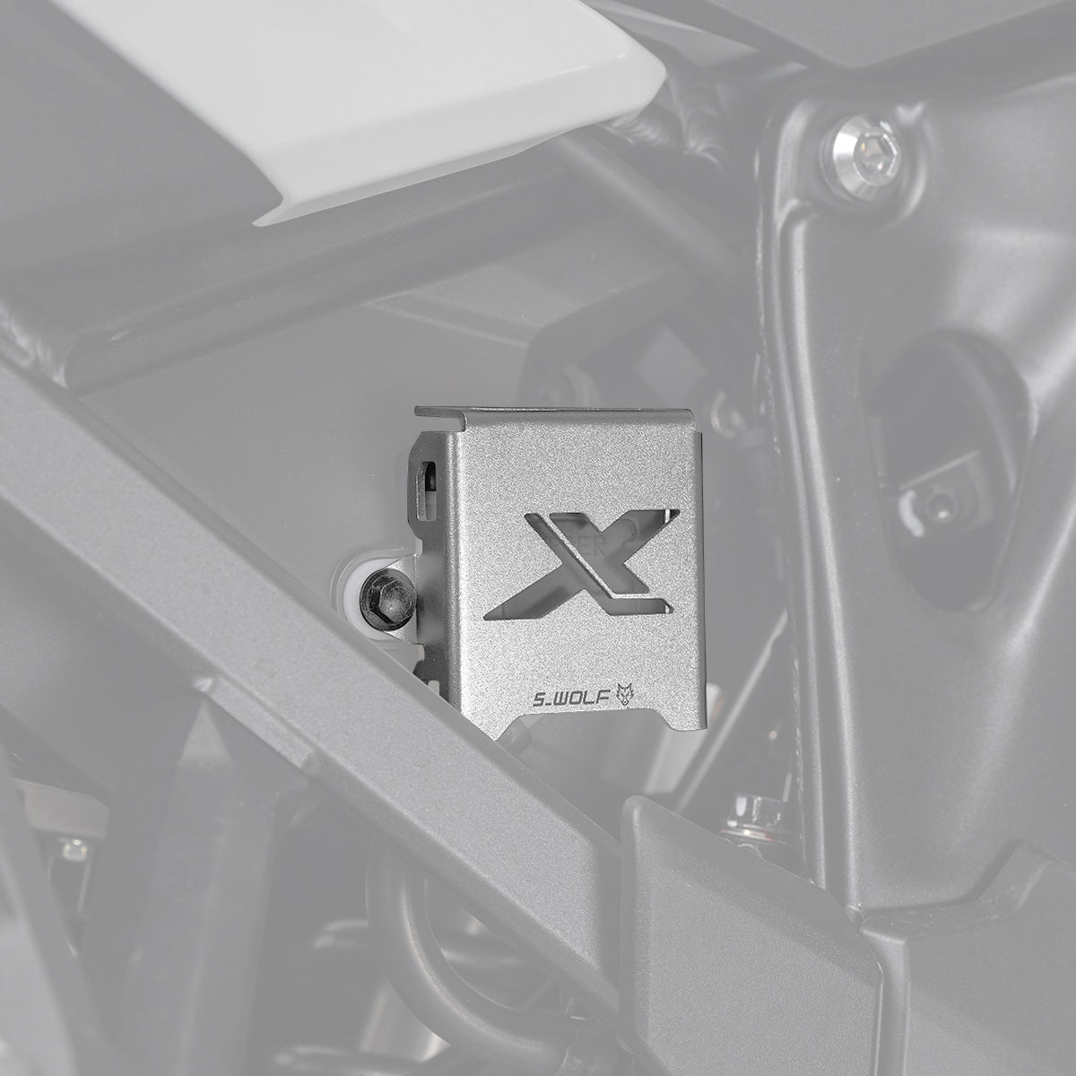 Protector del depósito de líquido de frenos S-Wolf para Honda CRF1100L — imagen 2