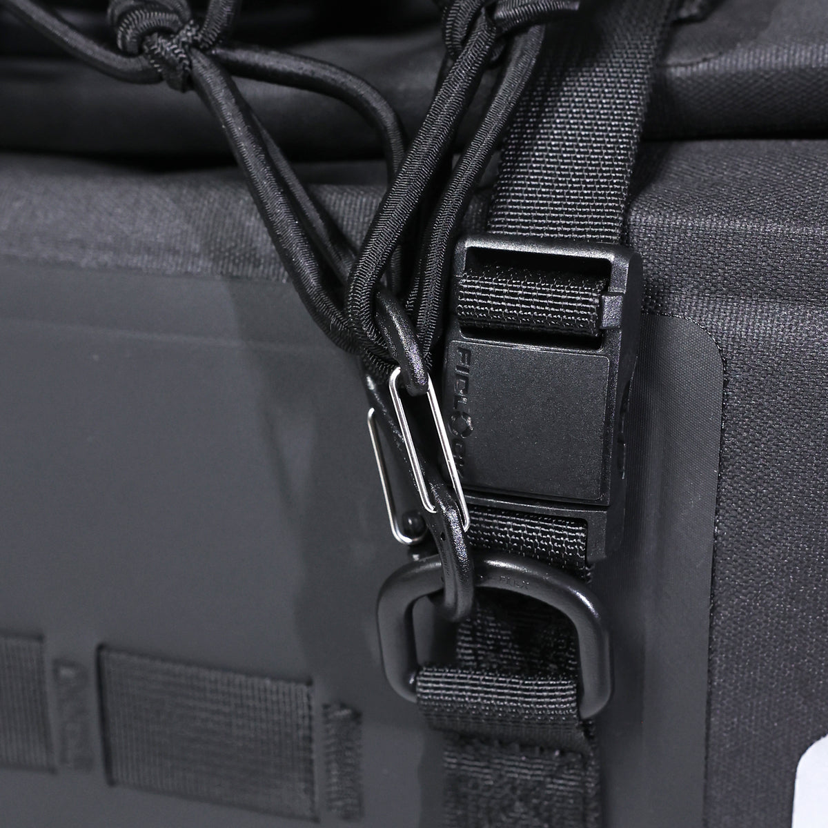 XTXZ — Bolso trasero X-TRAIL · 36 L — detalle del producto 28