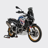 Protector de cárter S-WOLF para BMW F900GS instalado, vista de conjunto
