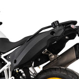 Tanque auxiliar S-WOLF para BMW F900GS instalado, vista lateral