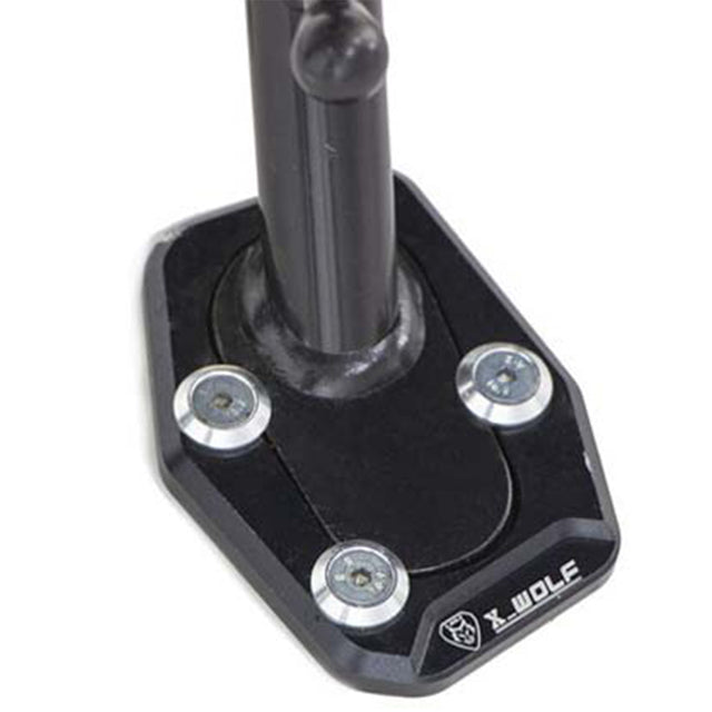 Ampliador de pata lateral instalado en BMW R1250GS Adventure