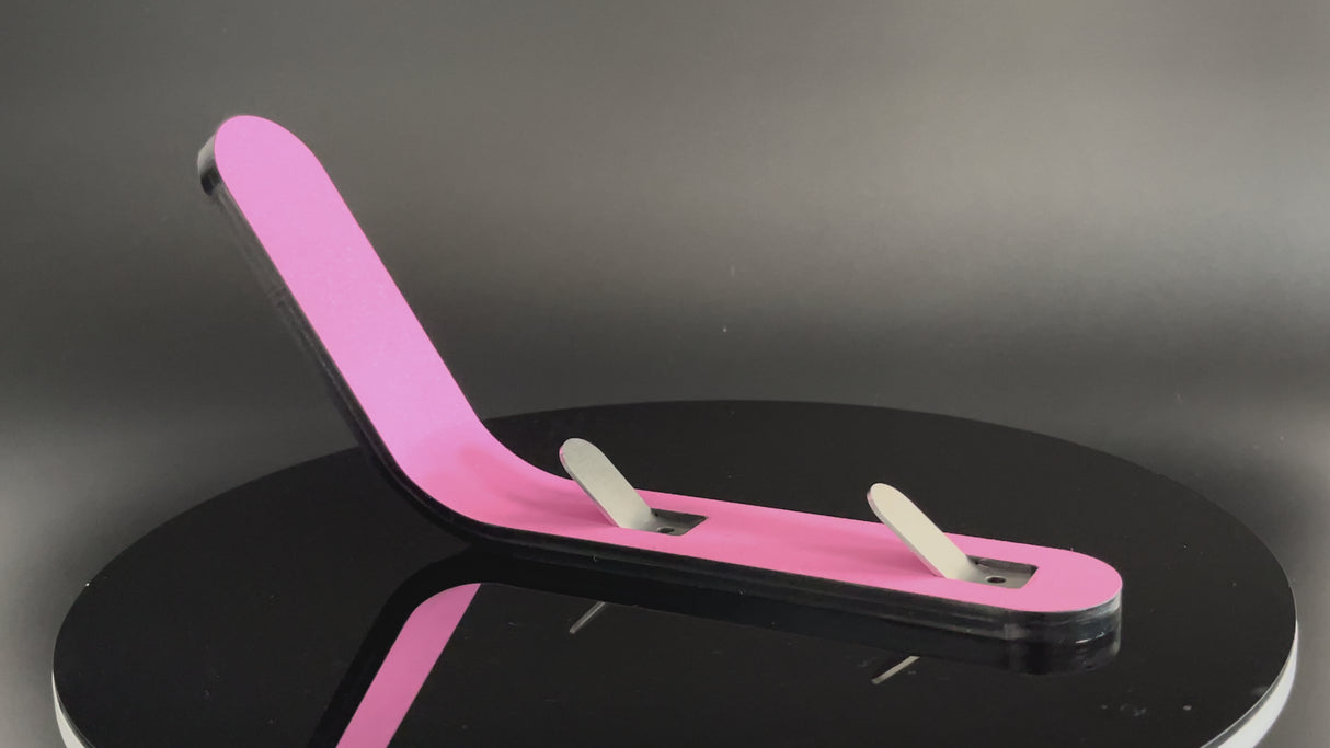 Soporte Minimalista para Casco en Acrílico - Rosa – Diseño Inteligente