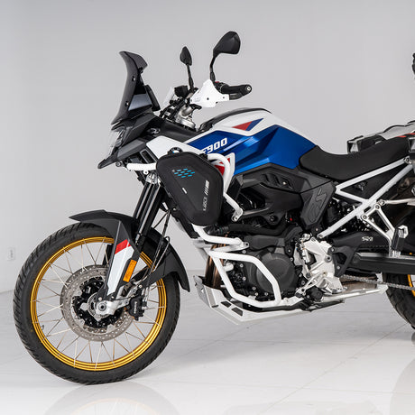 Bolsos S-WOLF para defensas de BMW F900GS; vista del producto y montaje